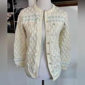 VTG Wintuk Orlon Acrylic Pointelle Cardigan Blue Floral Knit Cream